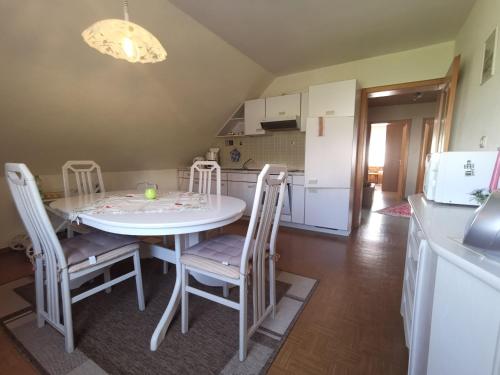 Ferienwohnung Schellen Mehren - KEINE Monteurwohnung! in Mehren (Rhineland-Palatinate)