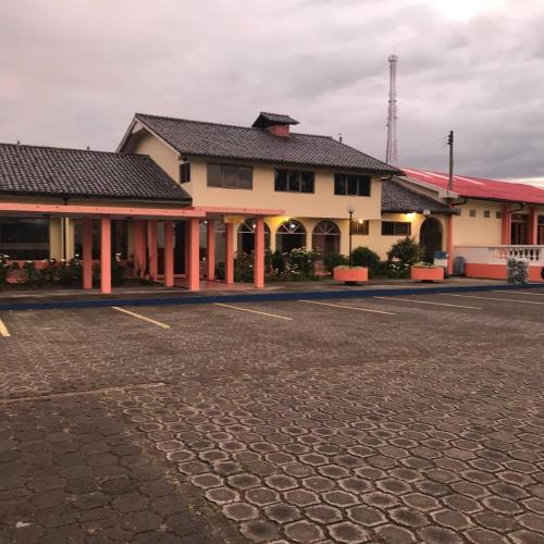 . HOSTERIA COTOPAXI TOUR