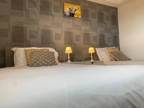 Modern 2 bedroom flat with free parking in Cambuslang, Glasgow, Glasgow (photo 8)