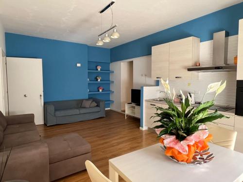 Zajednički dnevni boravak / prostorija s TV-om, Casa in centro in Civitavecchia