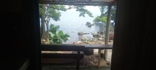 Rocks Beach in 巴尔盖