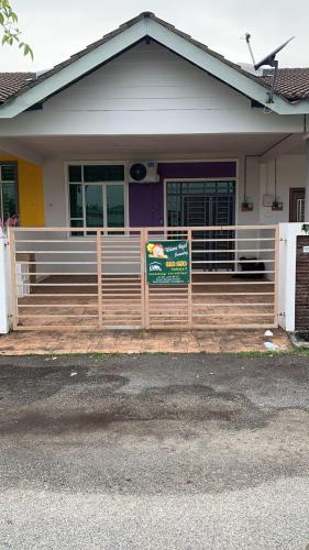 Wiiwoo Bajet Homestay Kemaman — Hotel in Chukai