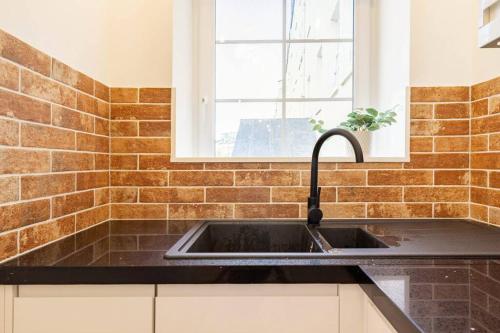 Central, Bright 2 Bed Flat - Pool & Sauna Central, Bright 2 Bed Flat - Pool & Sauna