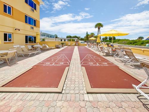 Page Terrace Beachfront Hotel 4