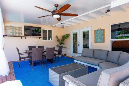 Beautiful Pompano Beach retreat! Salt water pool! in Pompano Beach, USA
