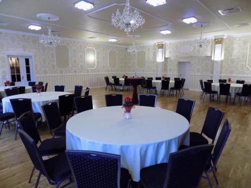 Banquet hall, Heidehotel Jagdhof Dobra GmbH in Bad Liebenwerda
