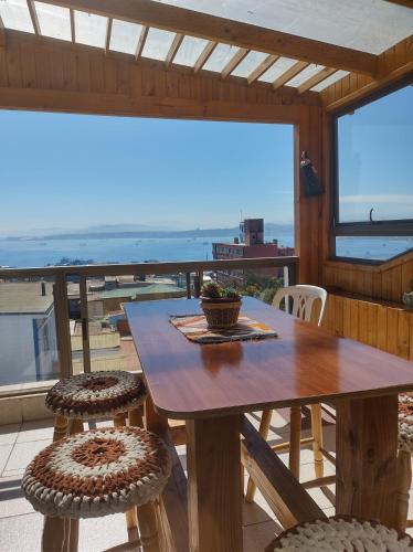 Erkély/terasz, Hostal lala porteña vista al mar, baño privado y desayuno (Hostal lala portena vista al mar, bano privado y desayuno) in Playa Ancha