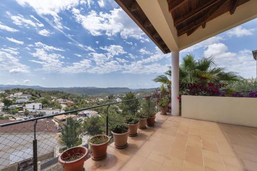 6 bedrooms villa with sea view private pool and jacuzzi at Olivella