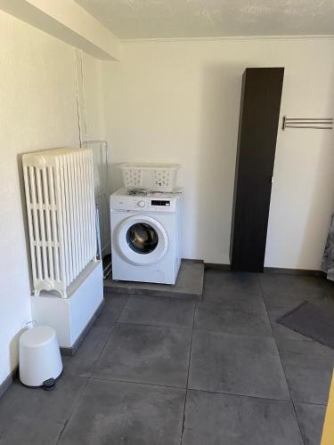 Baño, The Little Guesthouse Downtown - Keflavik Airport in Keflavik City Center