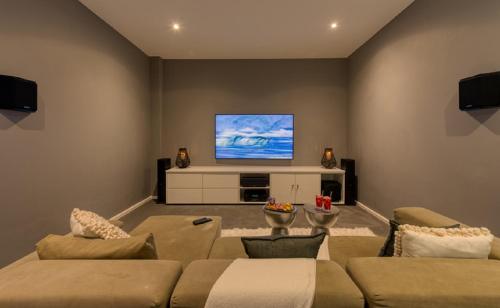 館内設備, Crown on the heads in ナイズナ