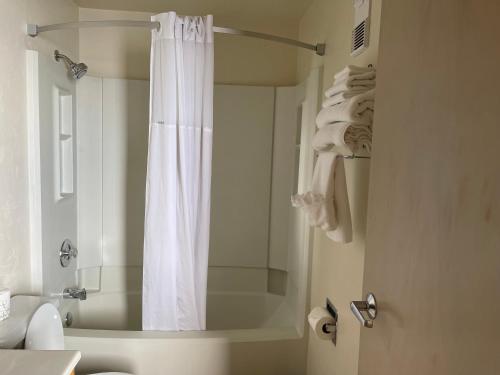 Super 8 by Wyndham Ketchikan - main image