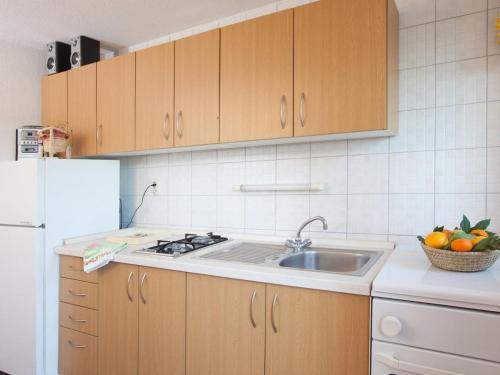 Konyha, Secluded holiday house Zivogosce - Mala Duba, Makarska - 19811 in Igrane