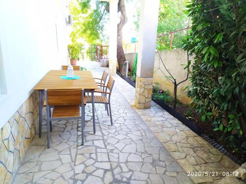 One-Bedroom Apartment with Terrace image 1