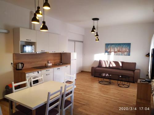 Two-Bedroom Apartment with Terrace room in Apartments and rooms with parking space Novi Vinodolski - 19860