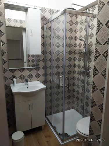 Two-Bedroom Apartment with Terrace image 7