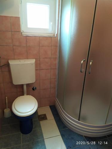 Double Room with Terrace and Sea View   image 5