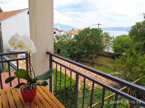 Double Room with Terrace and Sea View   image 2