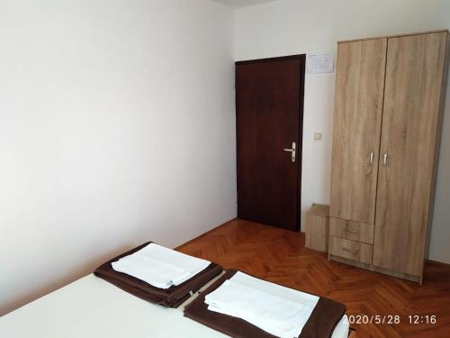 Double Room with Terrace and Sea View   image 7