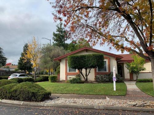 5bd2.5ba Near Apple in Cupertino