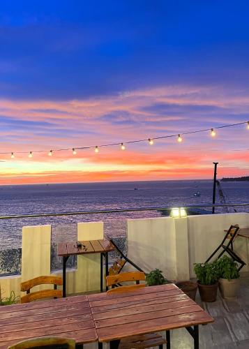 Restaurant, Navarro Hotel Caticlan (Navsot Corp.) in Caticlan