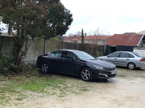 Joli appartement récent tout confort parking privé