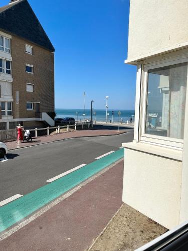 Escale en Duo les pieds dans l'eau Studio Plage d'Opale vue mer