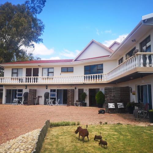 . Phantom Croft Guest Lodge