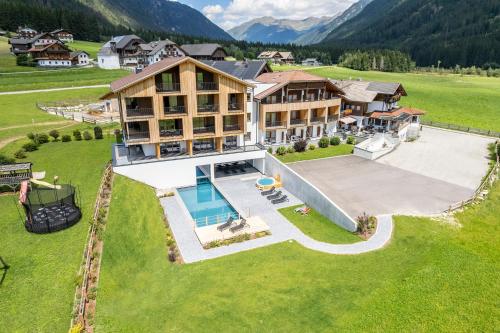 Hotel Tyrol, Gsieser Tal bei SantʼAnna