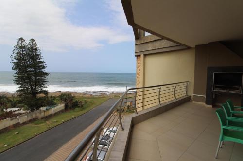 B&B Uvongo Beach - Saints View Resort Unit 23 - Bed and Breakfast Uvongo Beach