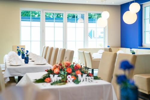 อาหารและเครื่องดื่ม, Kristallhotel Fettehenne in เลเวอร์คูเซิน