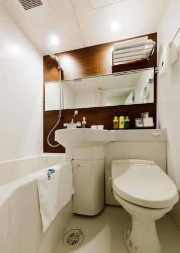 room detail thumbnail 2