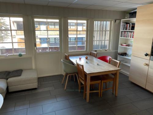 Spacious 2-bedroom holiday apartment - Hemsedal Veslehorn 14 - Apartment - Hemsedal