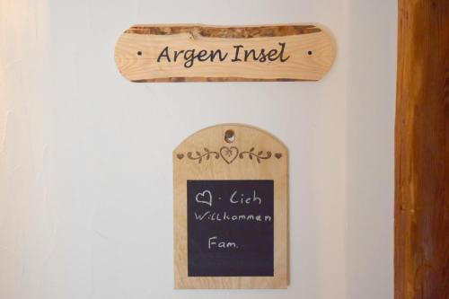 Holstein-Höfle, ArgenInsel