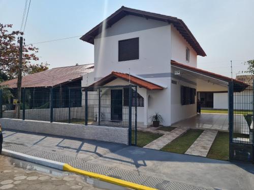Casa praia da cachoeira – khách sạn tại Cachoeira do Bom Jesus