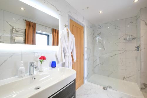 Lymestone Boutique Accommodation - 화장실
