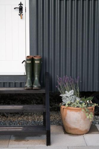 Barfield Shepherds Hut