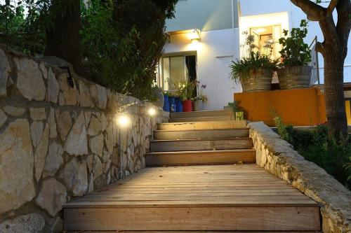 בית מול ירח in Maalot Tarshiha