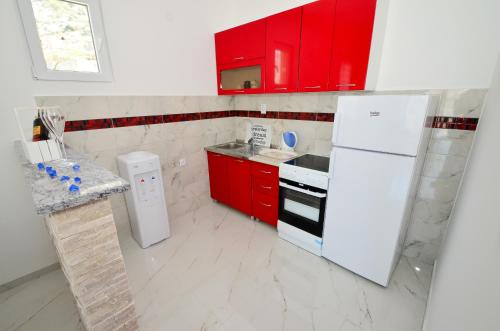 Four Seasons Apartments in Kotor