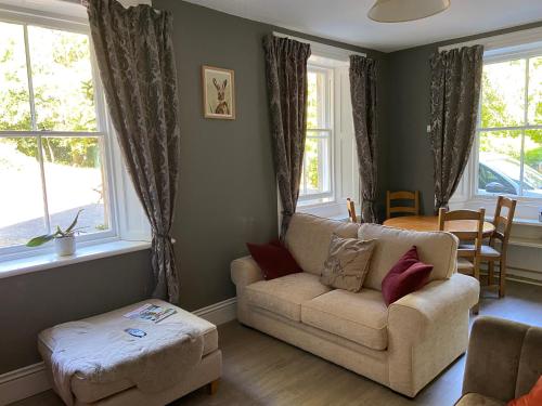 Fabulous 2 Bedroom House just outside Edinburgh in Рослін
