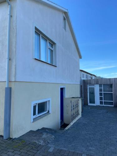 ทางเข้า, The Little Guesthouse Downtown - Keflavik Airport in เคฟลาวิค ซิตี้ เซ็นเตอร์