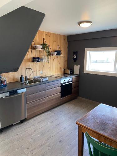 The Little Guesthouse Downtown - Keflavik Airport 1