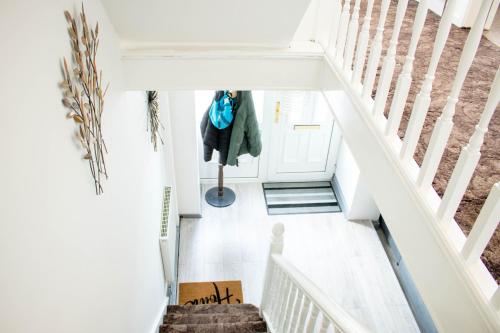 Indgang, Spacious 5-Bedroom Home - Sleeps 11 & Free Parking in Tilbury