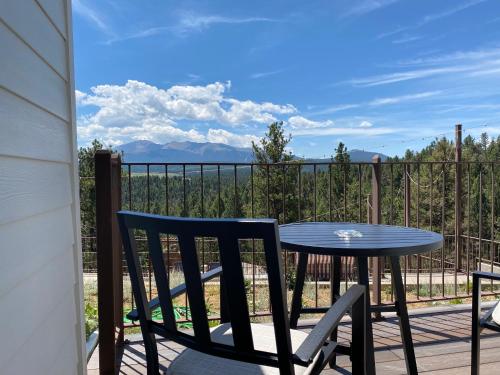 Balcony/terrace, Pikes Peak Paradise Bed and Breakfast in Woodland Park (CO)