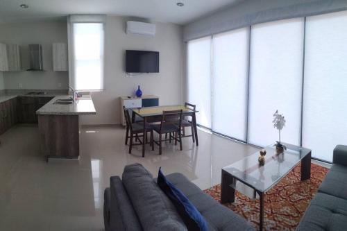 Departamentos Celia en Zona Dorada