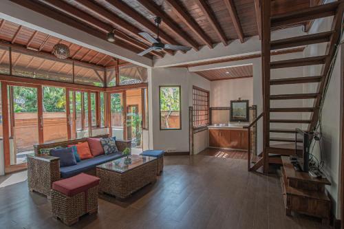 Panorama Cottages II - Tap to explore photos