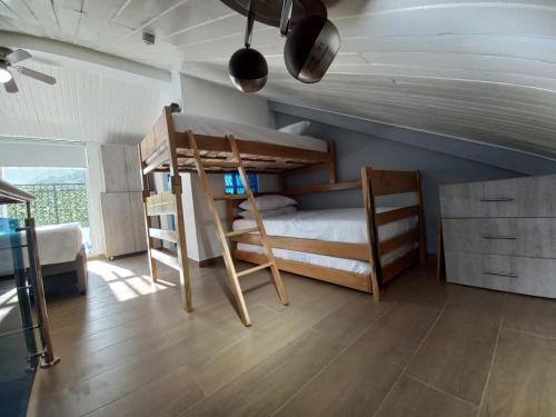 Apartamento dúplex vacacional cerca a la playa - image 3