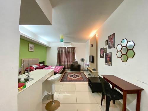 Private Studio Viana Court Service Apartment 2 with private parking in Wakaf Che Yeh