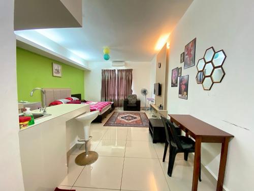 Private Studio Viana Court Service Apartment 2 with private parking in Wakaf Che Yeh