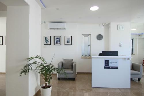 Előcsarnok, Phaedrus Living: Luxury Suite Nicosia 503 in Városközpont