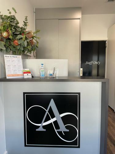 บริการและสิ่งอำนวยความสะดวก, The Avenue Inn in นาราคูร์ท